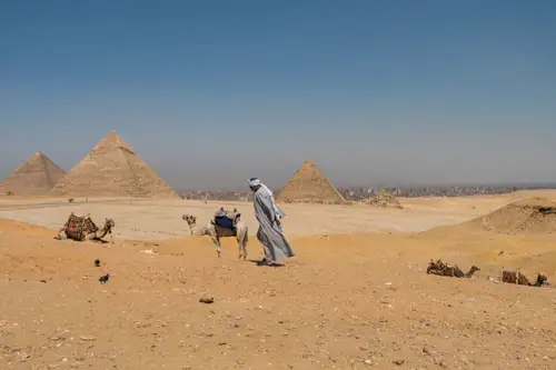 Giza pyrameds