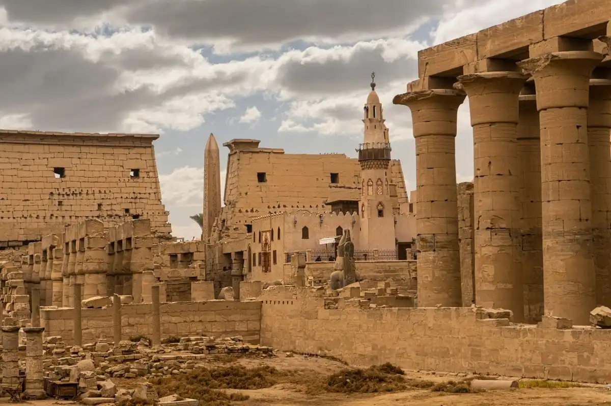 Budget Luxor Day Tours to East Bank Visit Karnak and Luxor Temples