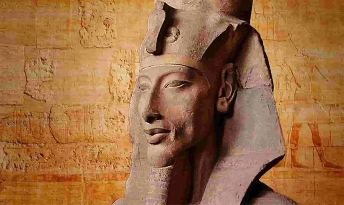 King Akhenaten